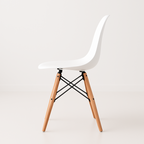 Silla Eames Blanca de Polipropileno | Diseño Icónico y Confort Ergonómico